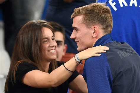 griezmann vriendin|Erika Choperena, Antoine Griezmanns Wife: 5 Fast。